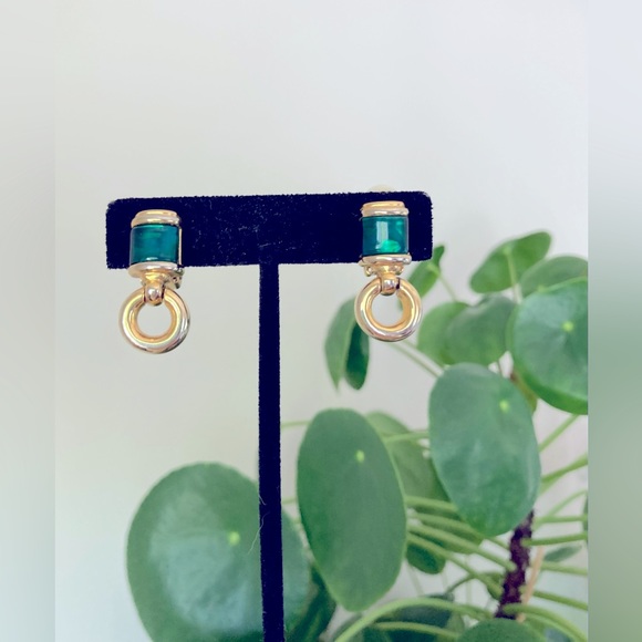 Vintage Green and Gold Dangle Clip on Earrings - Picture 4 of 6